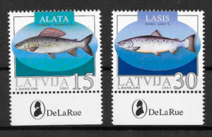 colección selos fauna Letonia 2003