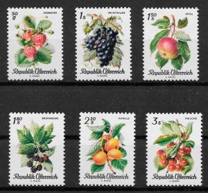 sellos frutas Austria 1966